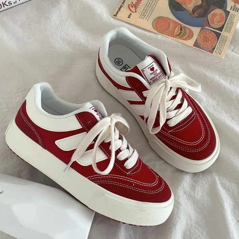 2024 nuove donne rosse Vulcani - Vans Shoes Old Skool recensione e prezzo