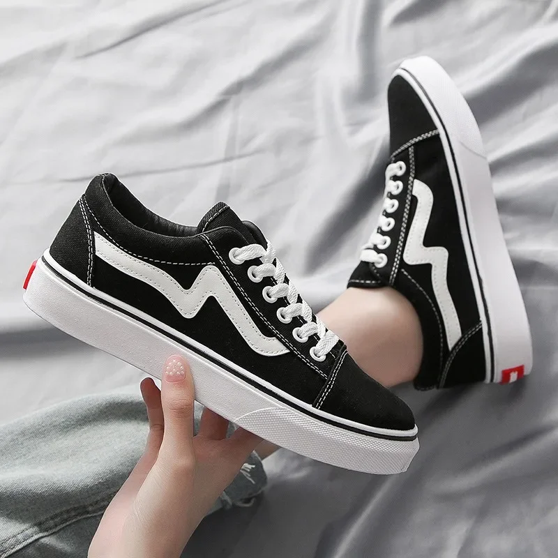 Scarpe da ginnastica da passeg - Vans Shoes Old Skool recensione e prezzo